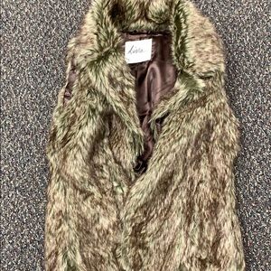 Fur vest